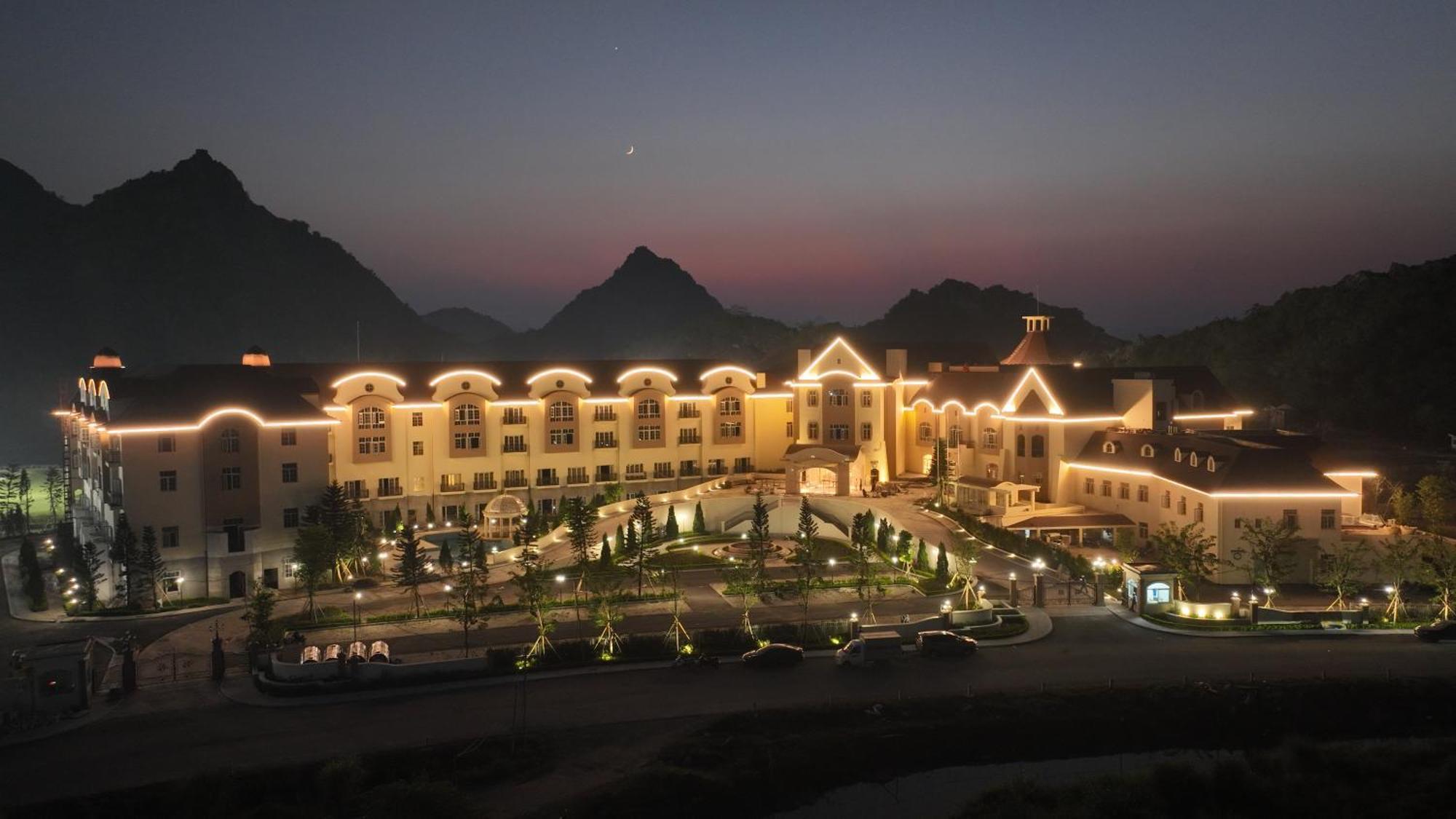 Phu Ly Legend Valley Hotel Ha Nam מראה חיצוני תמונה